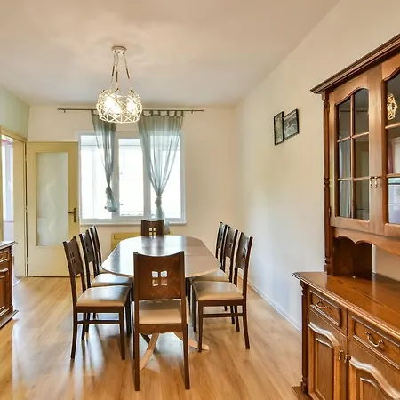 Spacious At Central Location - Karavelov Varna